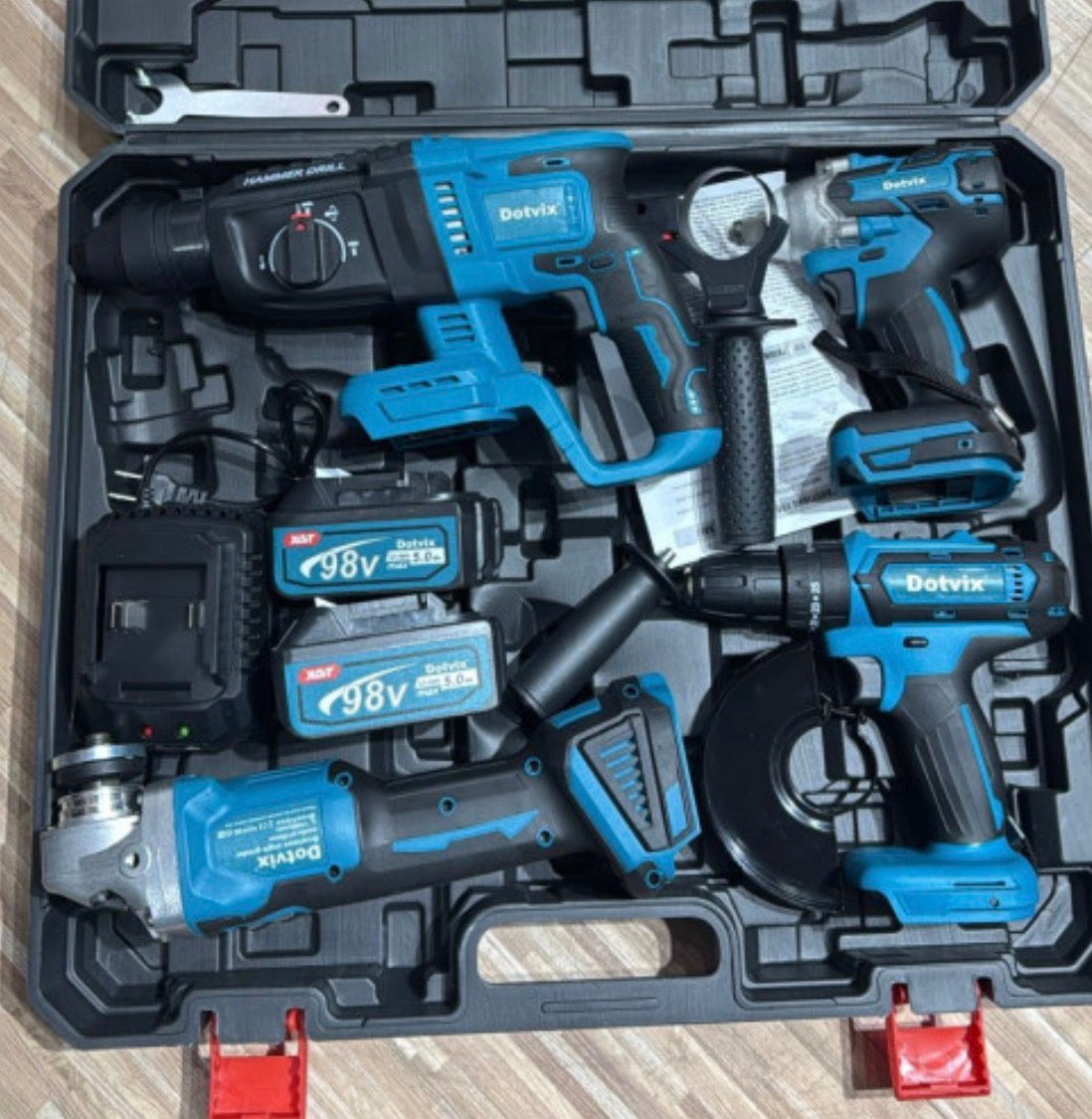 SET DE HERRAMIENTAS 5PZ ( ROTOMARTILLO,MINITALADRO, TALADRO DE IMPACTO Y PULIDOR